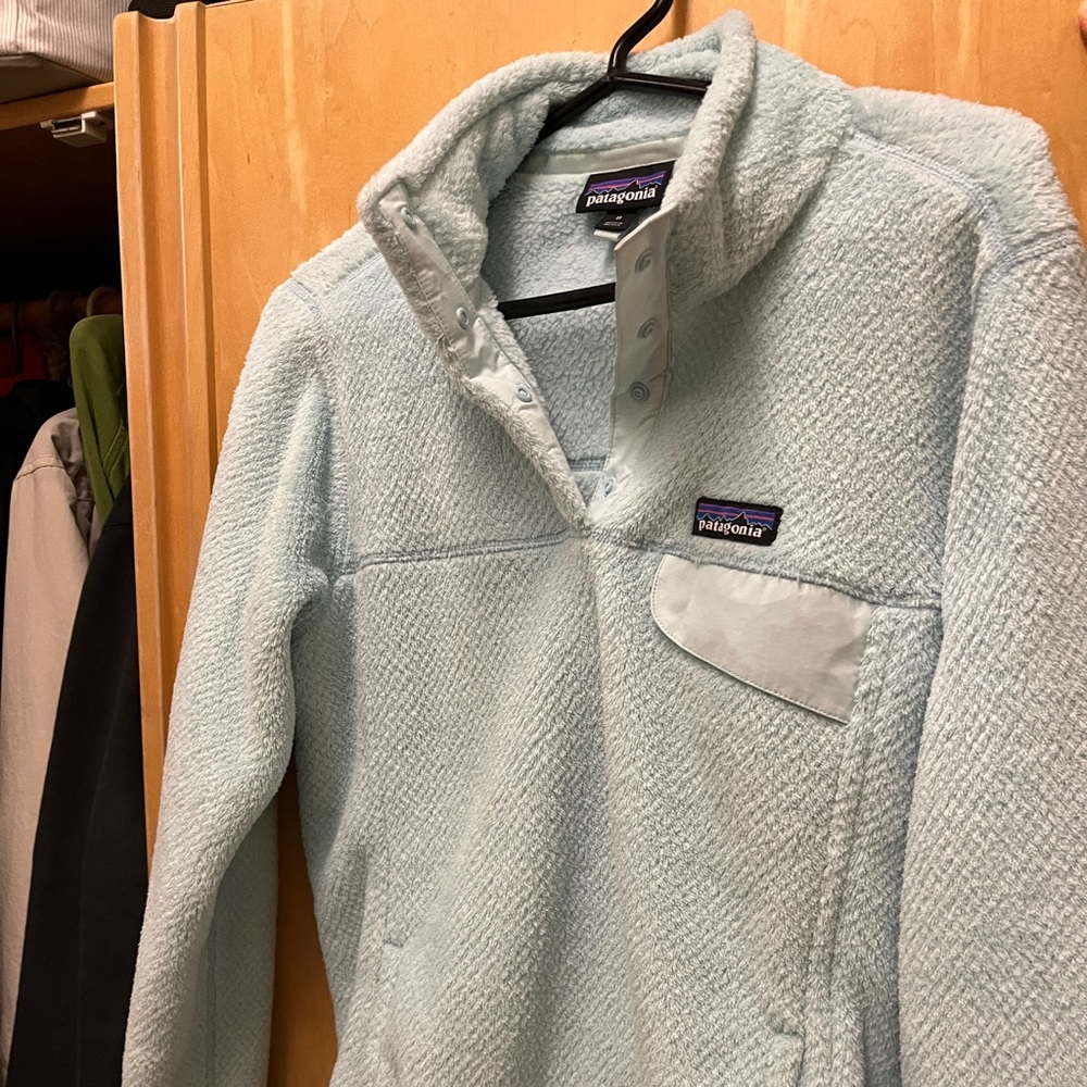 Patagonia Pullover - image 3